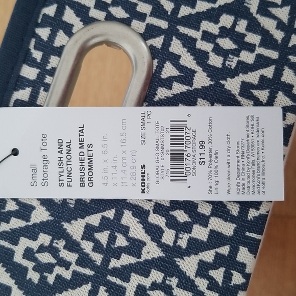 ⭐ 2/$10 Small Cream and Blue Storage Tote - Picture 4 of 4